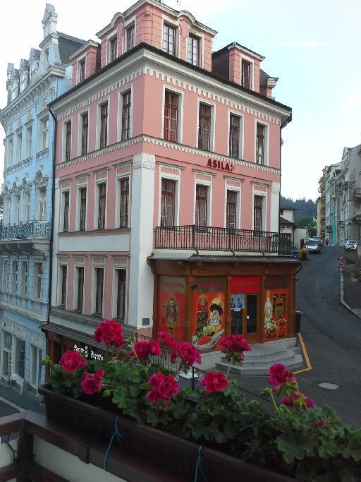 Asila Hotel Karlsbad Buitenkant foto